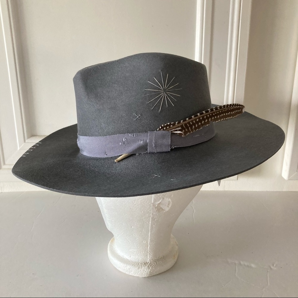 NWT Lovely Bird Malibu x Free People Gray Embroidered Distressed Wool Hat Sz S